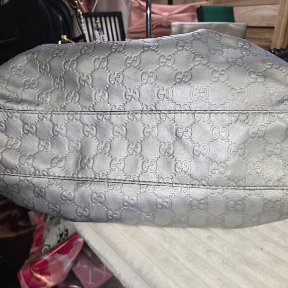 Gucci Sukey Handbag - Picture 3 of 10